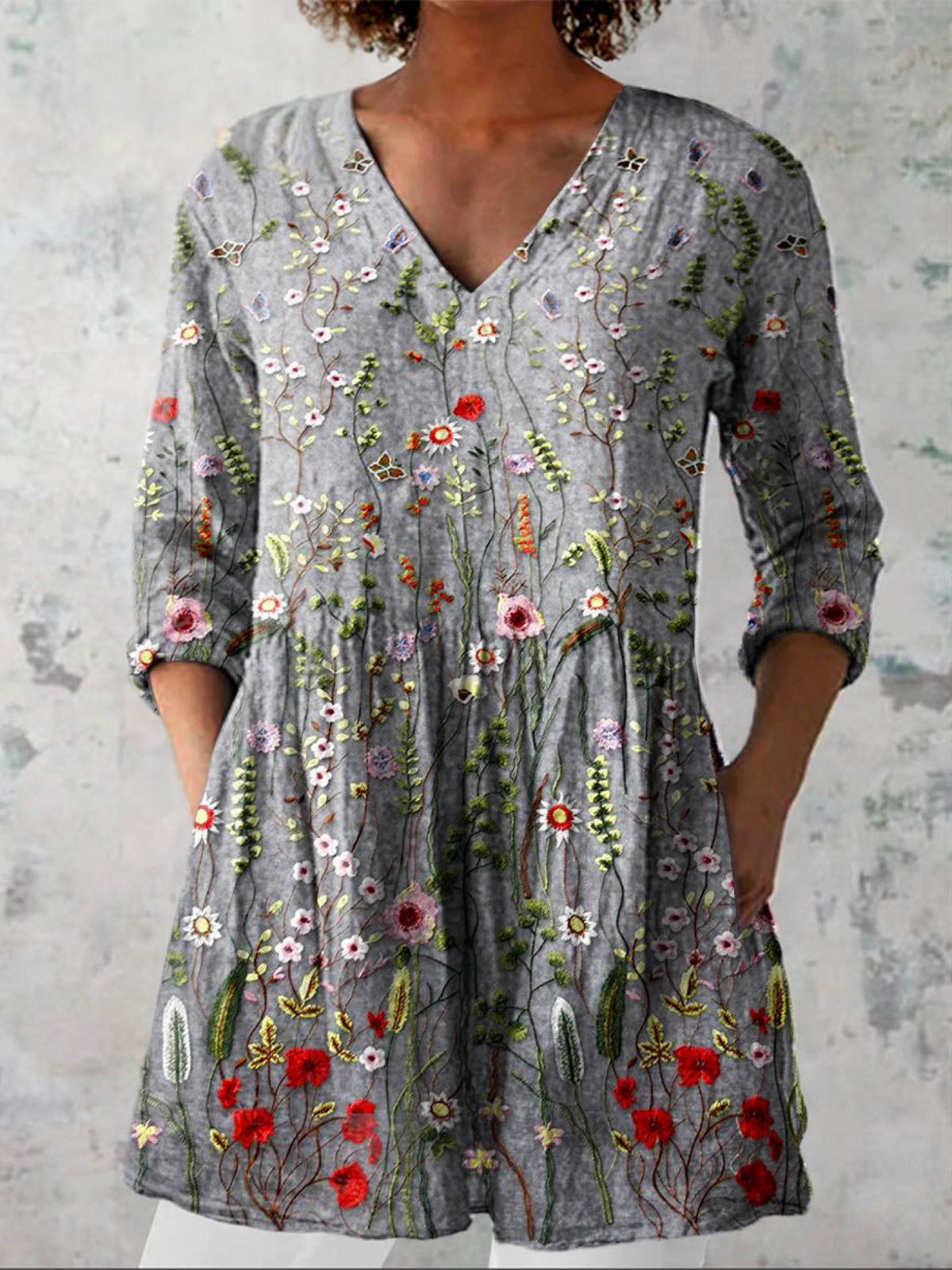 Camicetta Amelie lunga con scollo a V – silhouette elegante e fluida