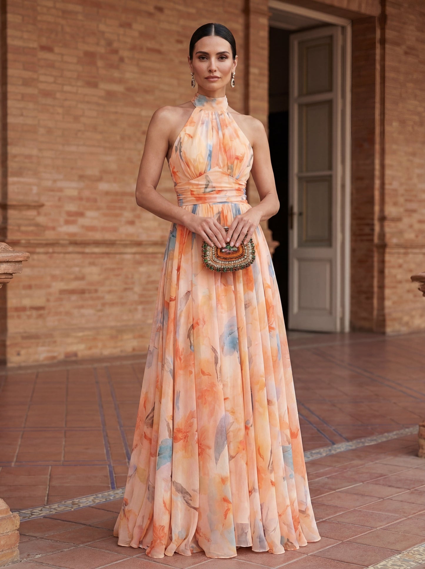 Vestito con scollo a halterneck e stampa ad acquerello