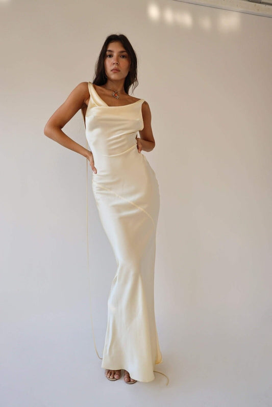 Abito Maxi in Seta Elegante